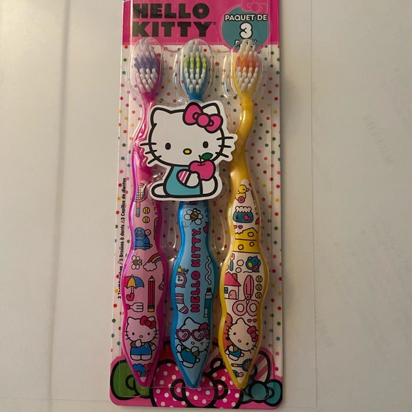 Hello Kitty - Picture 2 of 3